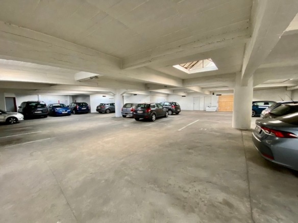 car park for rent in saint-gilles
