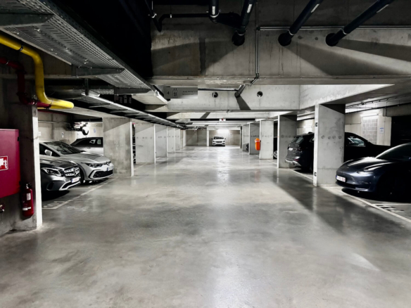 Parking spaces for rent near Parc Maximilien and Tour & Taxis