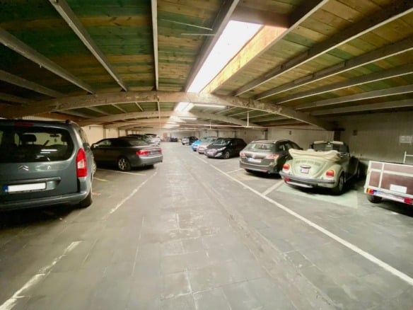 location parking sécurisé Jette ProxiParking intérieur