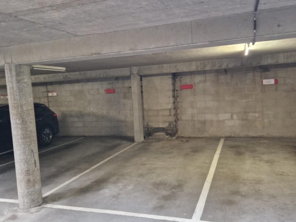 Quartier européen,rue Joseph II, parking sécurisé