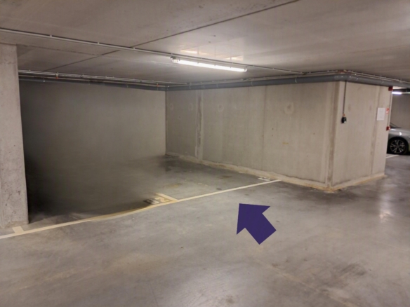 Emplacement de parking sous-terrain